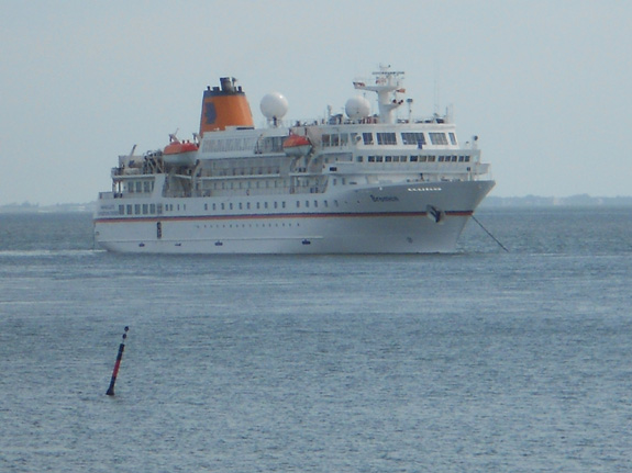 MS_Bremen-na-kotve